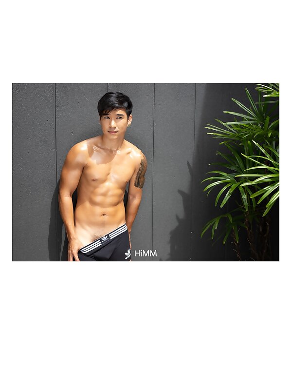 Next Image >>