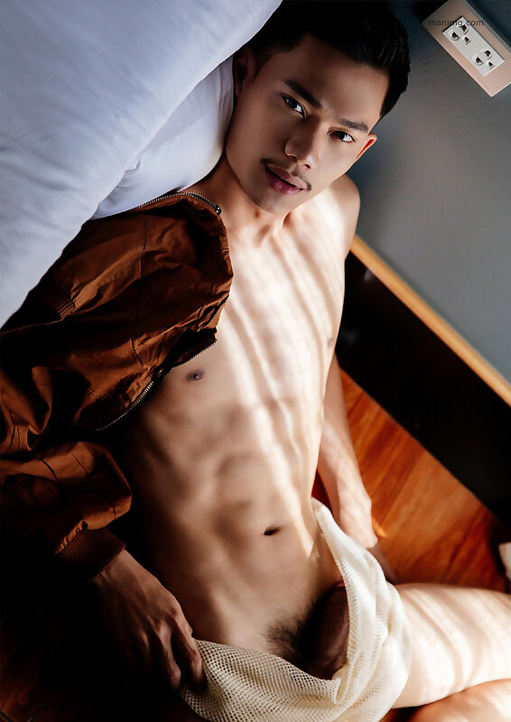 Next Image >>