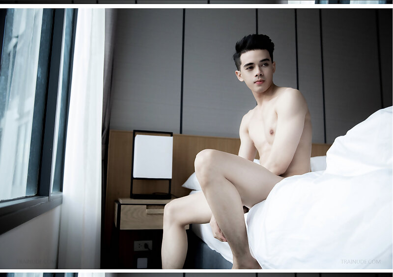 Next Image >>
