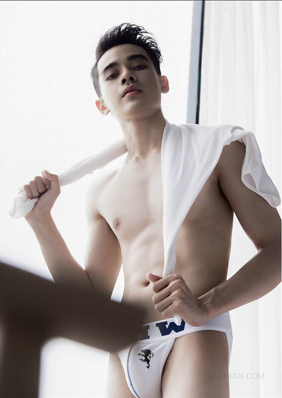 Next Image >>