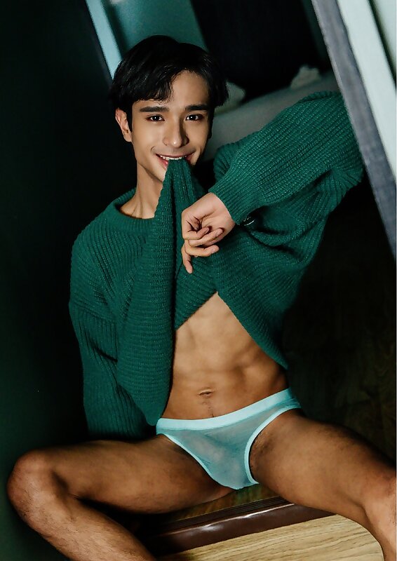 Next Image >>
