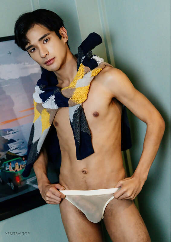 Next Image >>