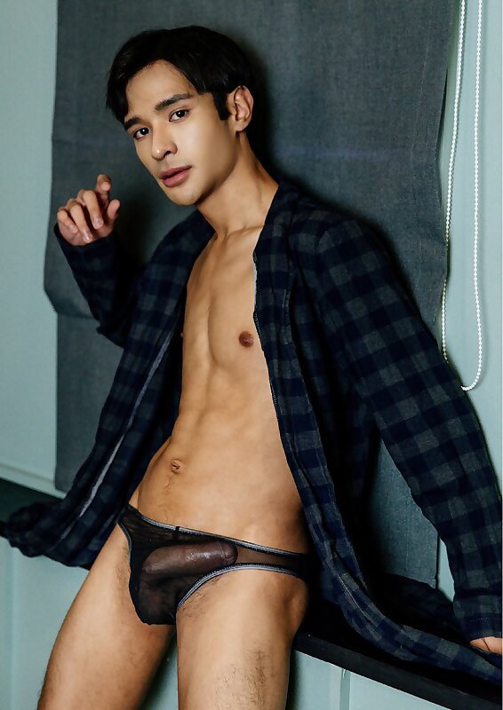 Next Image >>
