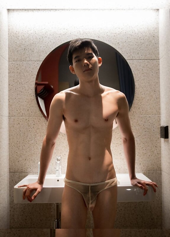 Next Image >>
