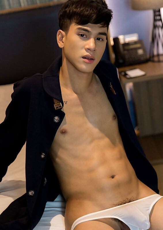 Next Image >>