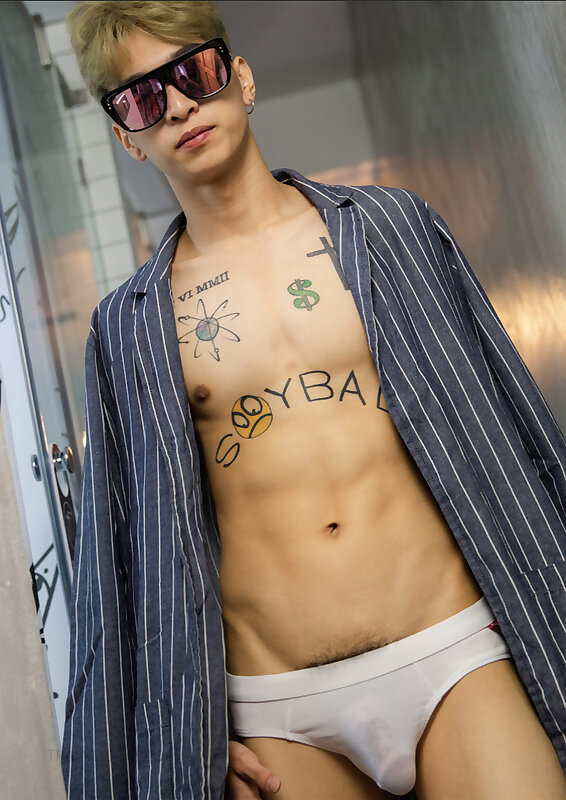 Next Image >>