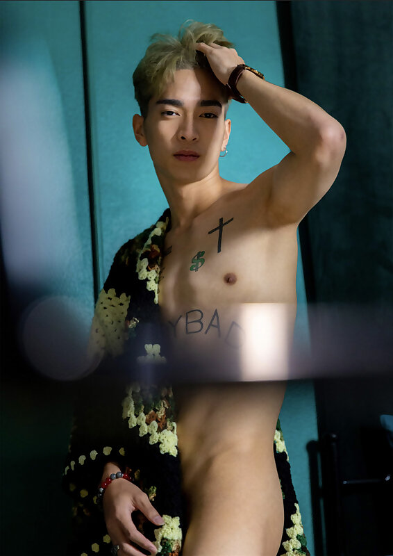 Next Image >>