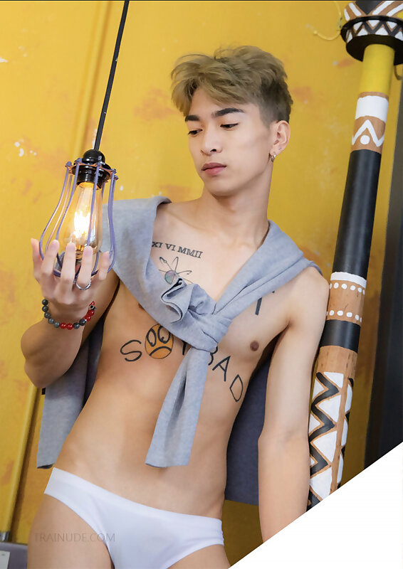 Next Image >>