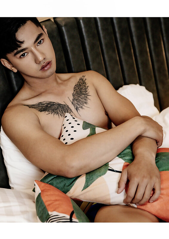 Next Image >>