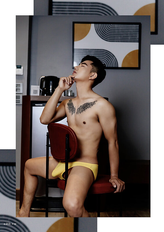 Next Image >>
