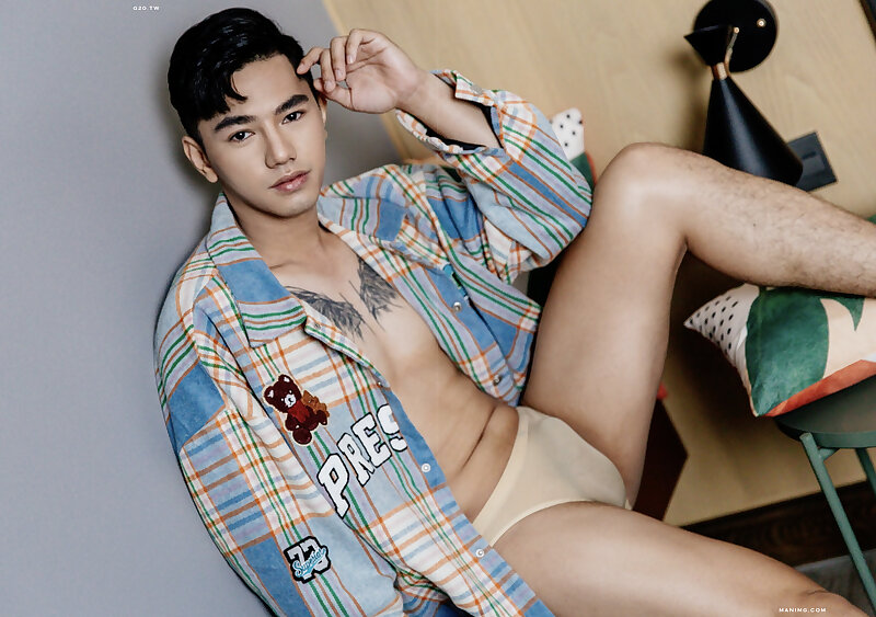 Next Image >>