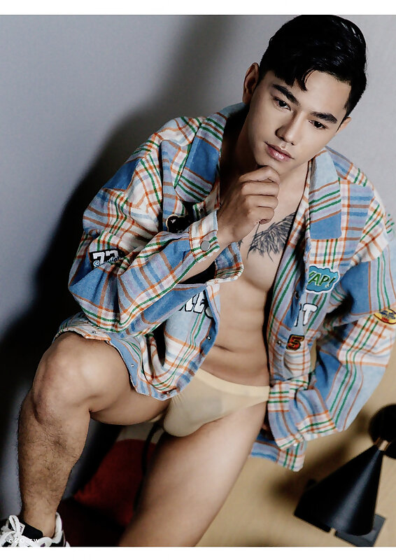 Next Image >>