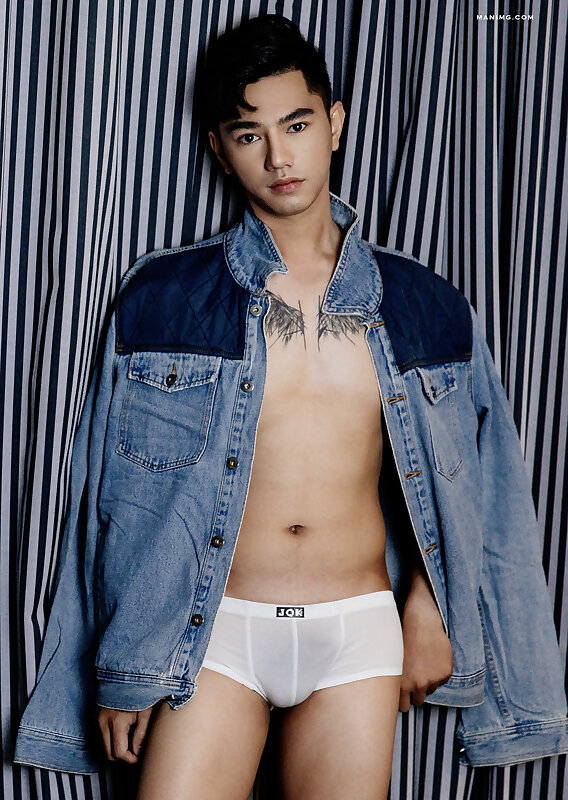 Next Image >>