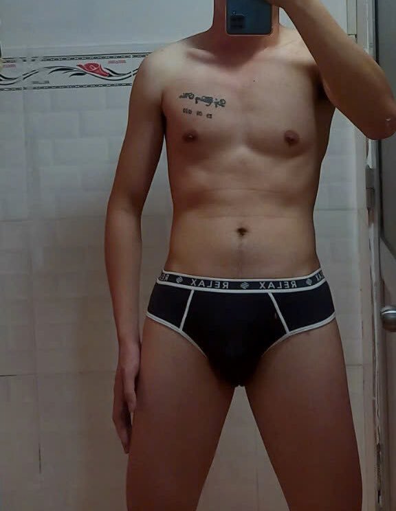 Next Image >>