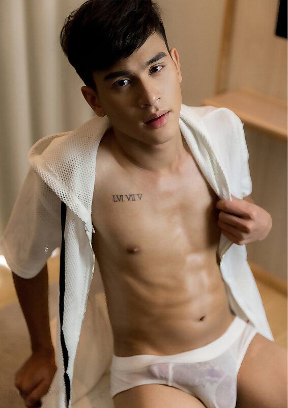 Next Image >>