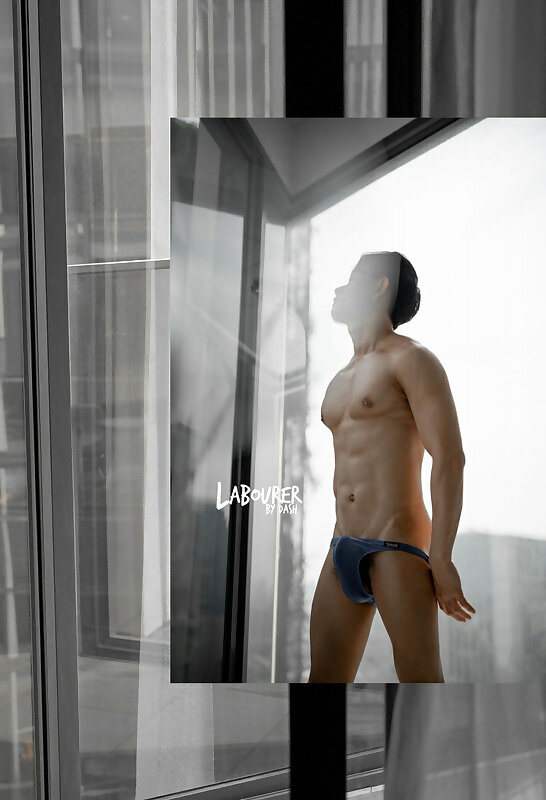 Next Image >>