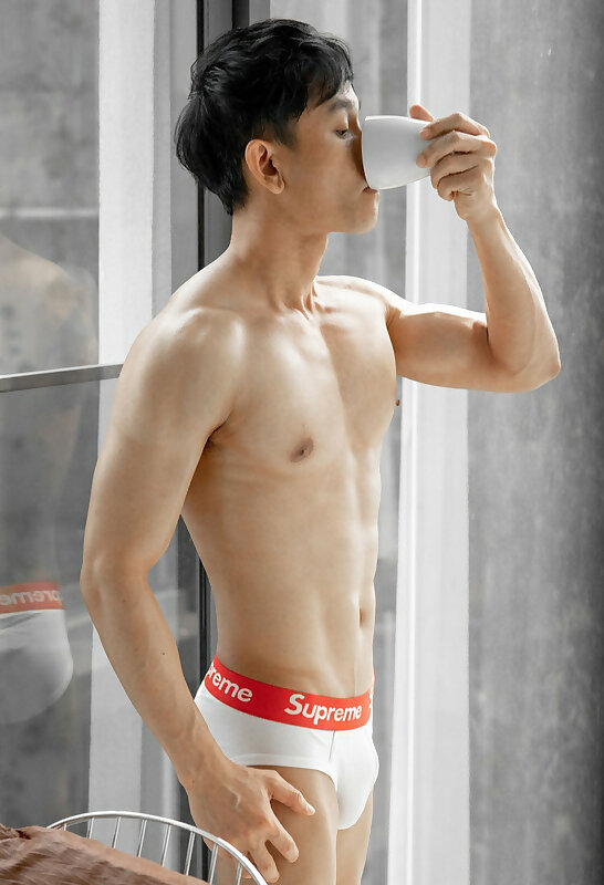 Next Image >>
