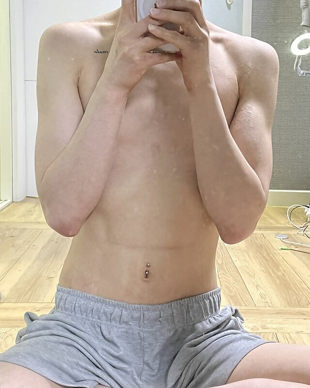 Next Image >>