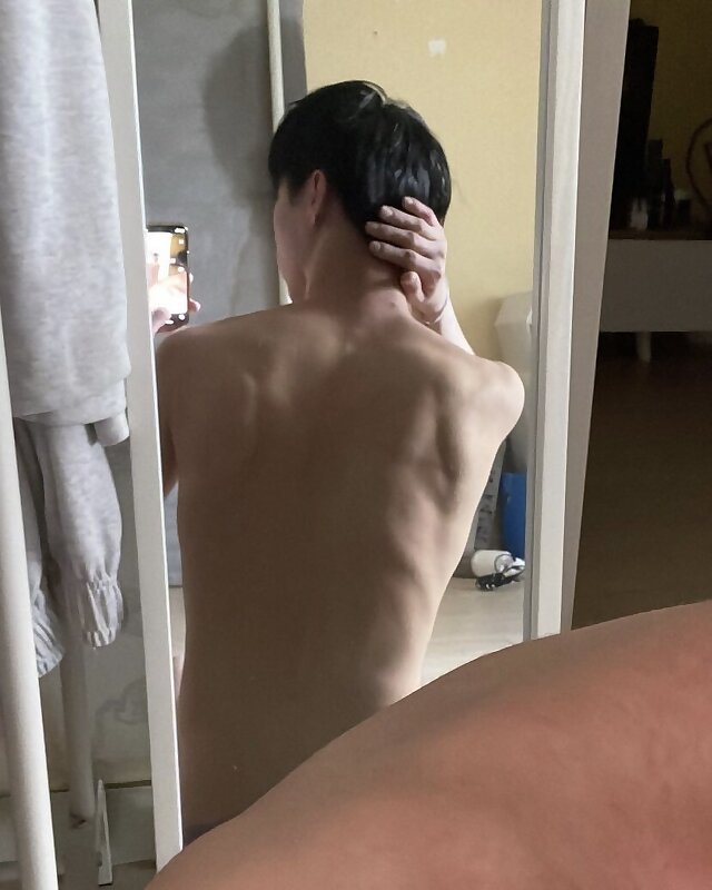 Next Image >>