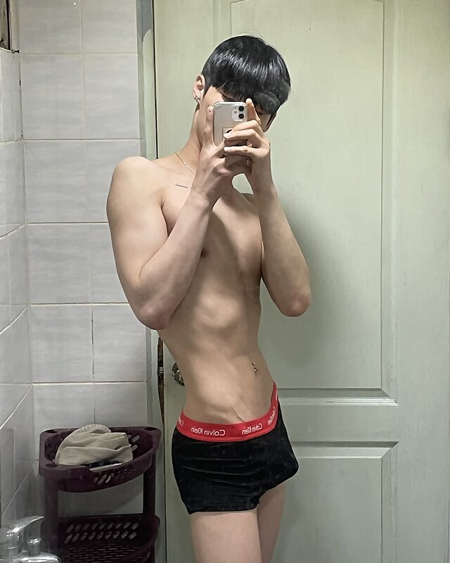 Next Image >>