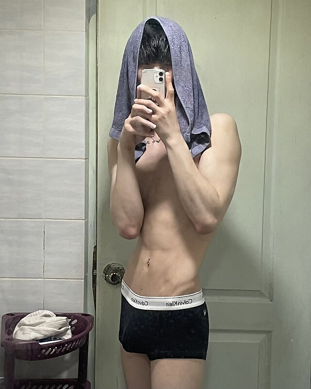 Next Image >>