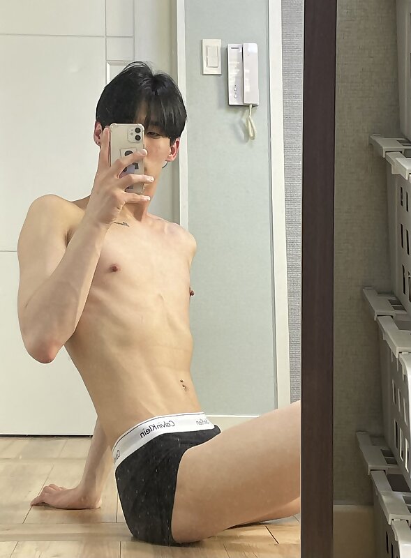 Next Image >>