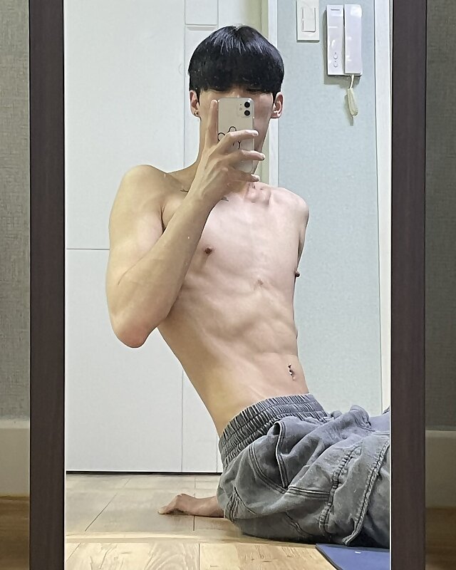 Next Image >>