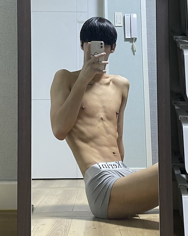 Next Image >>