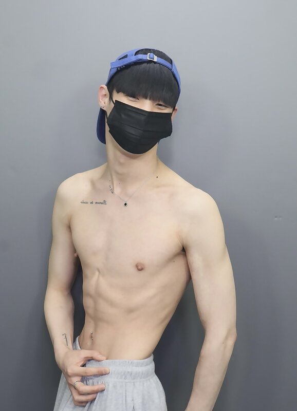 Next Image >>