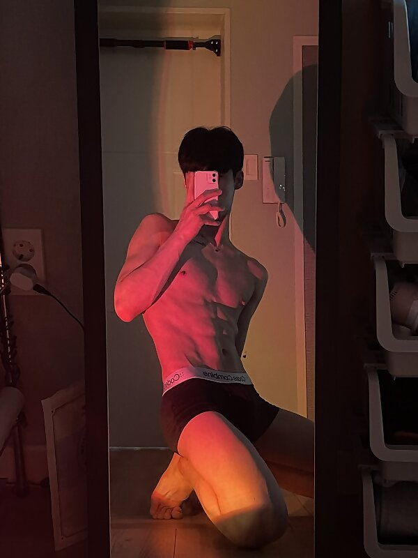 Next Image >>
