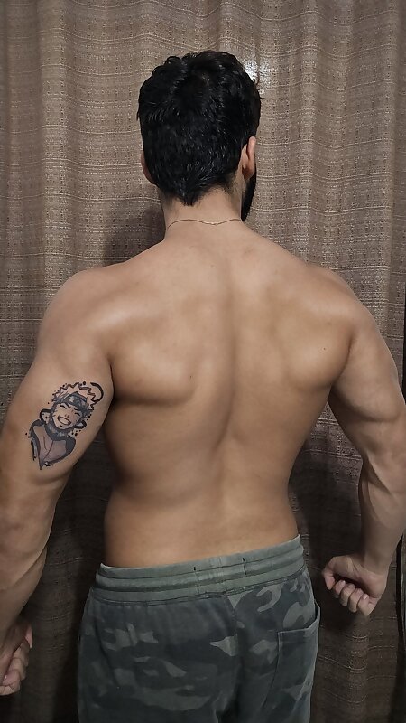 Next Image >>