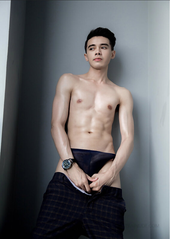 Next Image >>