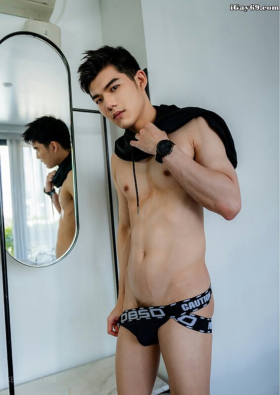 Next Image >>
