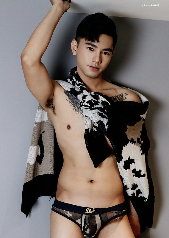 Next Image >>