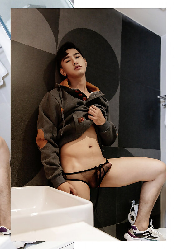 Next Image >>