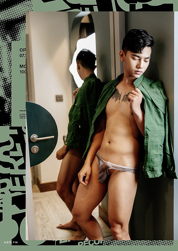 Next Image >>