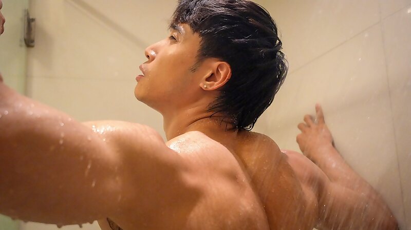 Next Image >>