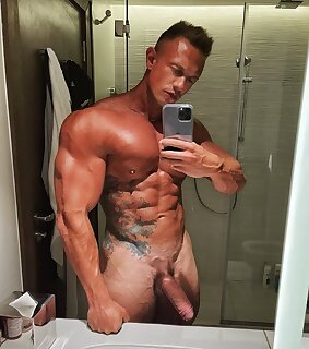 APOLLO STEEL - фото 9 - BoyFriendTV.com