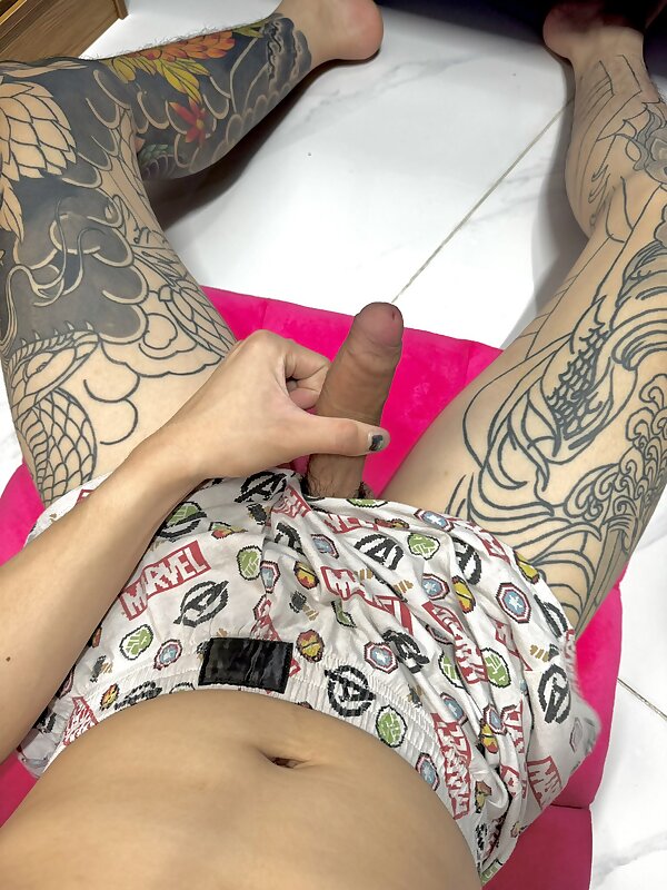 Next Image >>