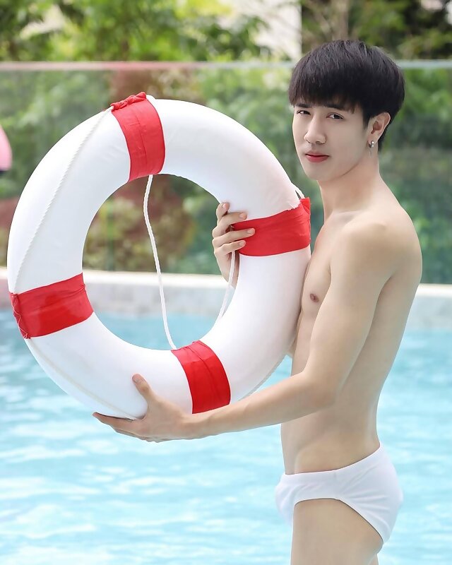 Next Image >>