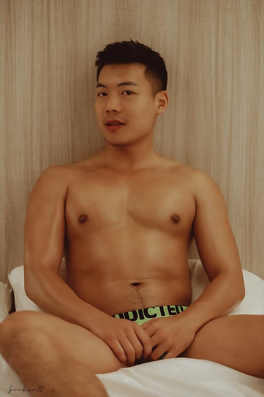 Next Image >>