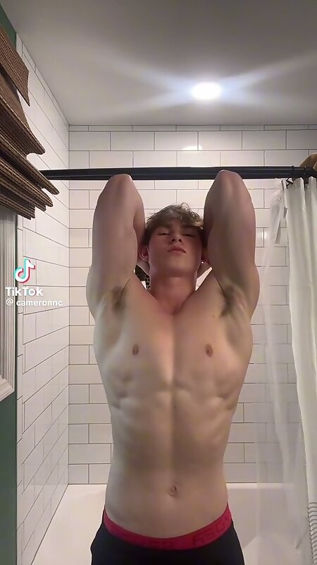 Next Image >>