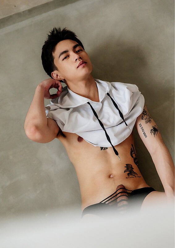 Next Image >>