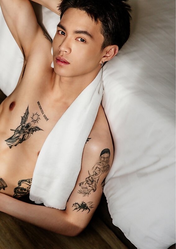 Next Image >>