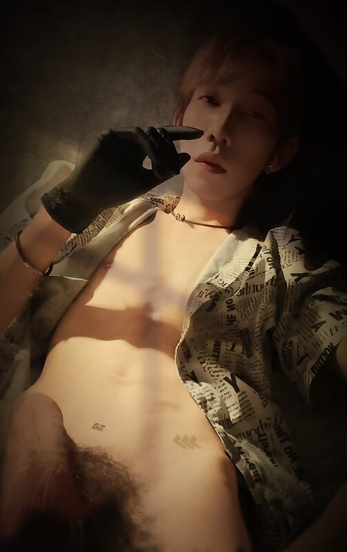 Next Image >>