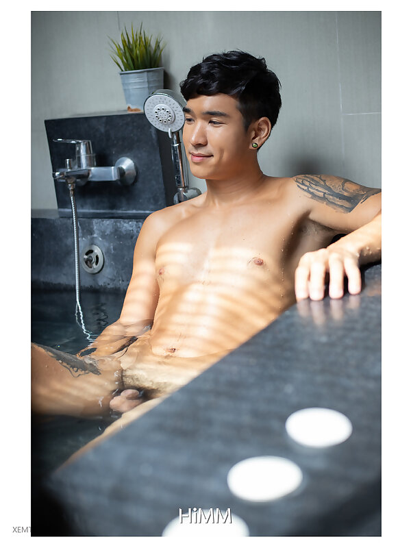 Next Image >>
