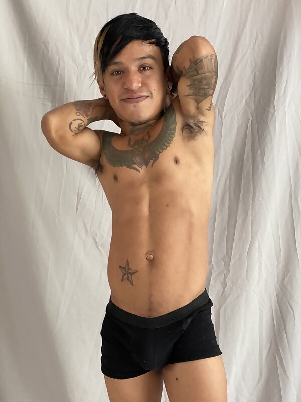 Next Image >>