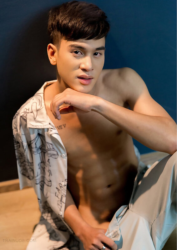 Next Image >>