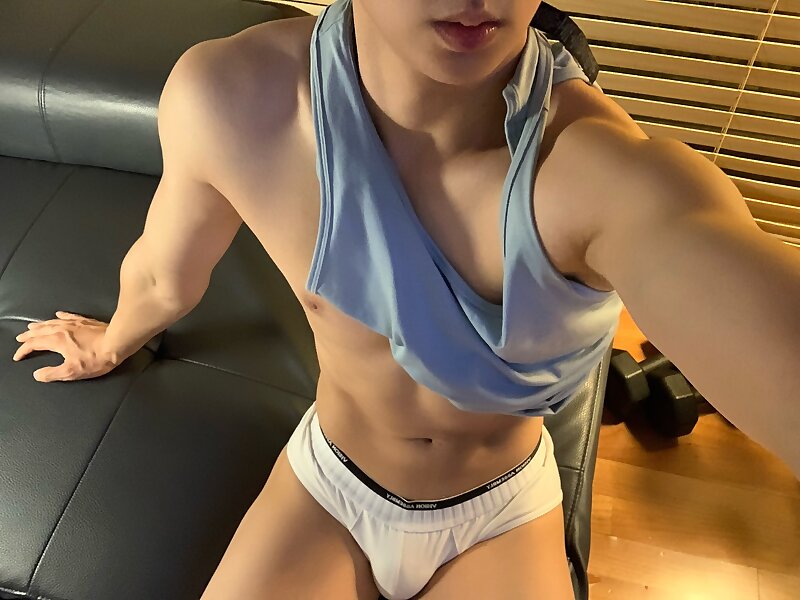 Next Image >>