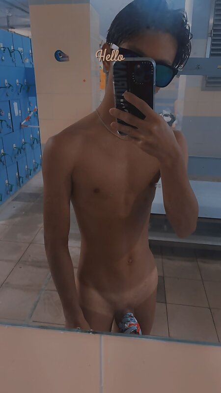 Next Image >>